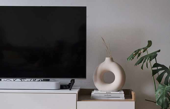 CineView 75" Ultra-Thin LED TV - Image 2